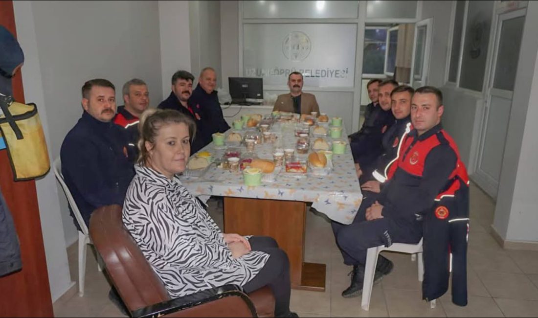 Uzunköprü Belediye Başkanı Ediz Martin Ramazan ayının ilk iftarını, itfaiye